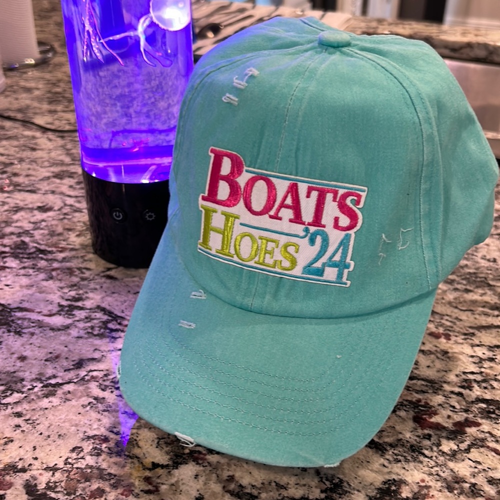 Boats Hoes ‘24 Distressed Hat